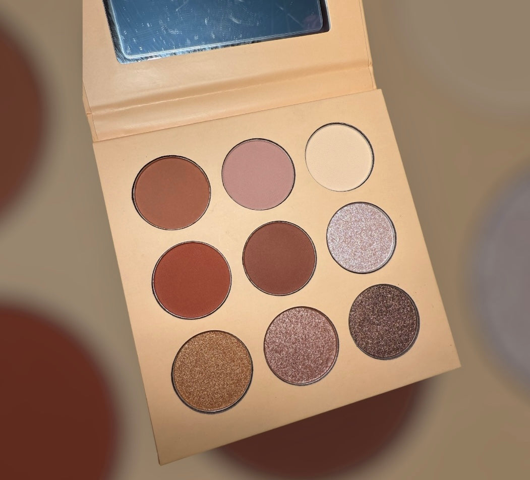 Nude eye shadow palette 🤎