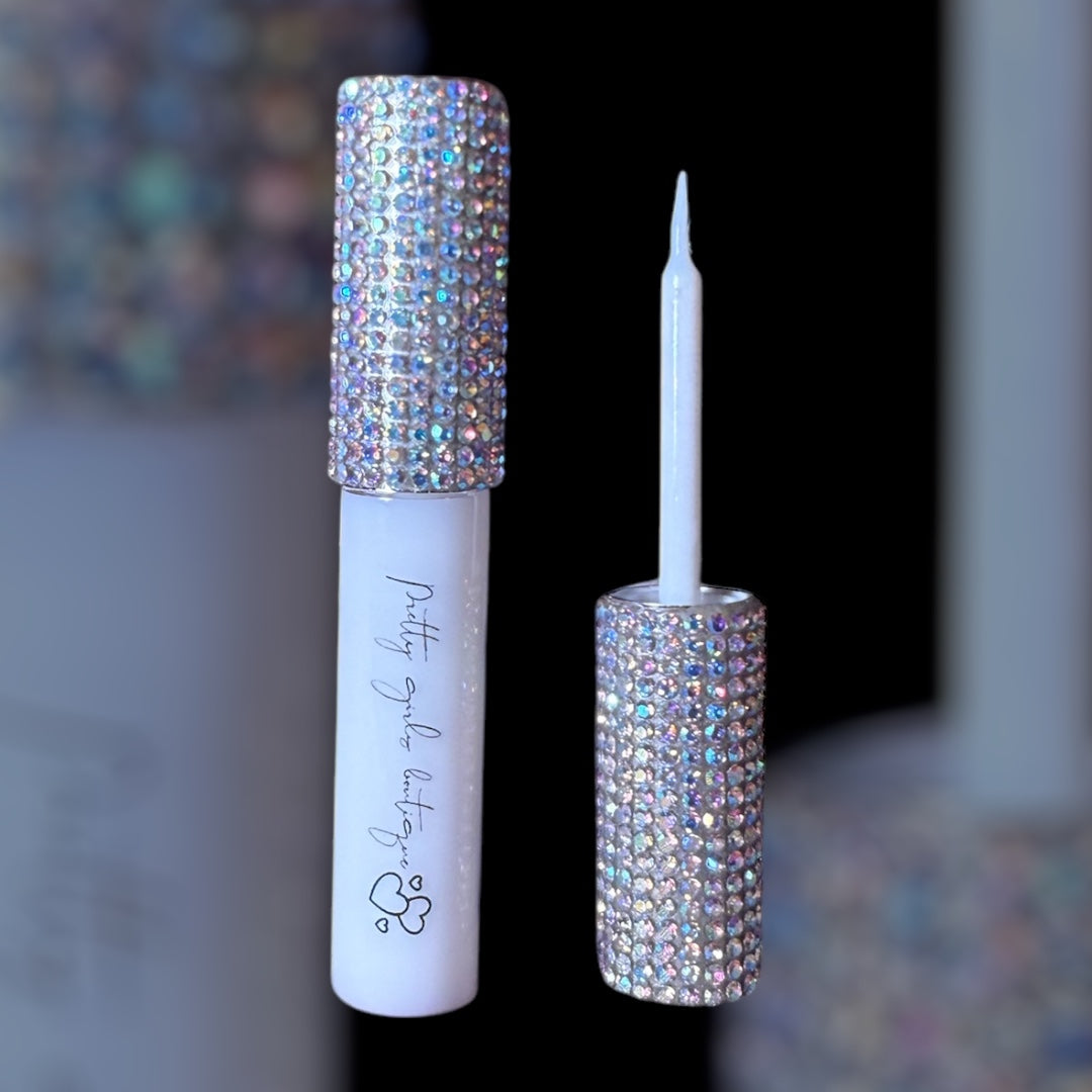 Eyelash glue 💗