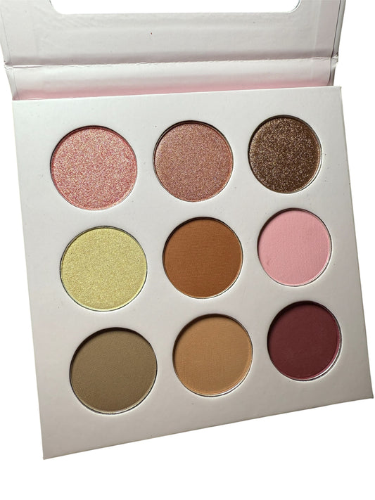 Pink eye shadow palette 💗