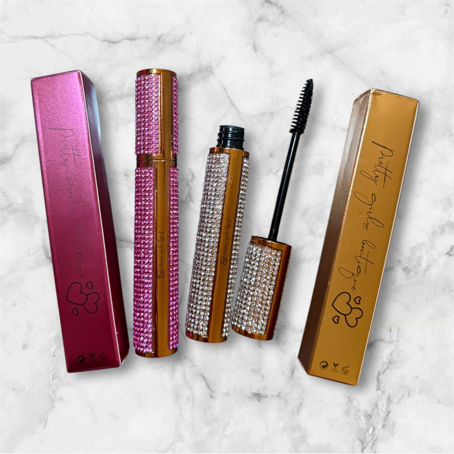 Black waterproof bling mascara ✨